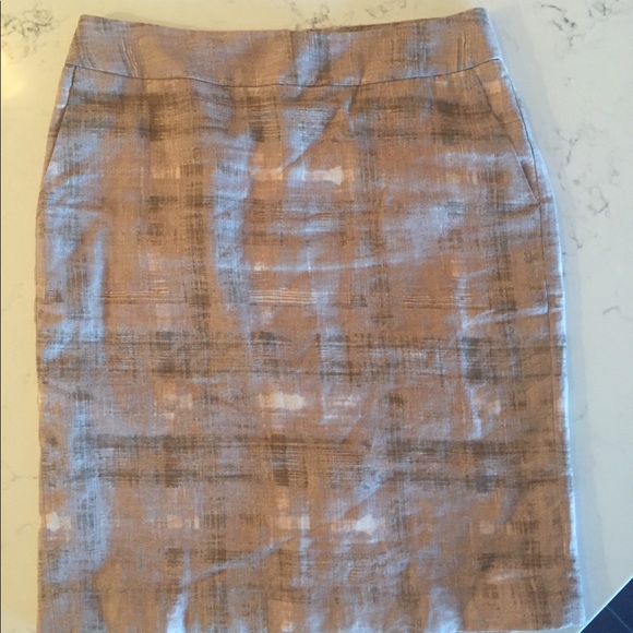 Ann Taylor Loft Pencil Skirt - Picture 4 of 6